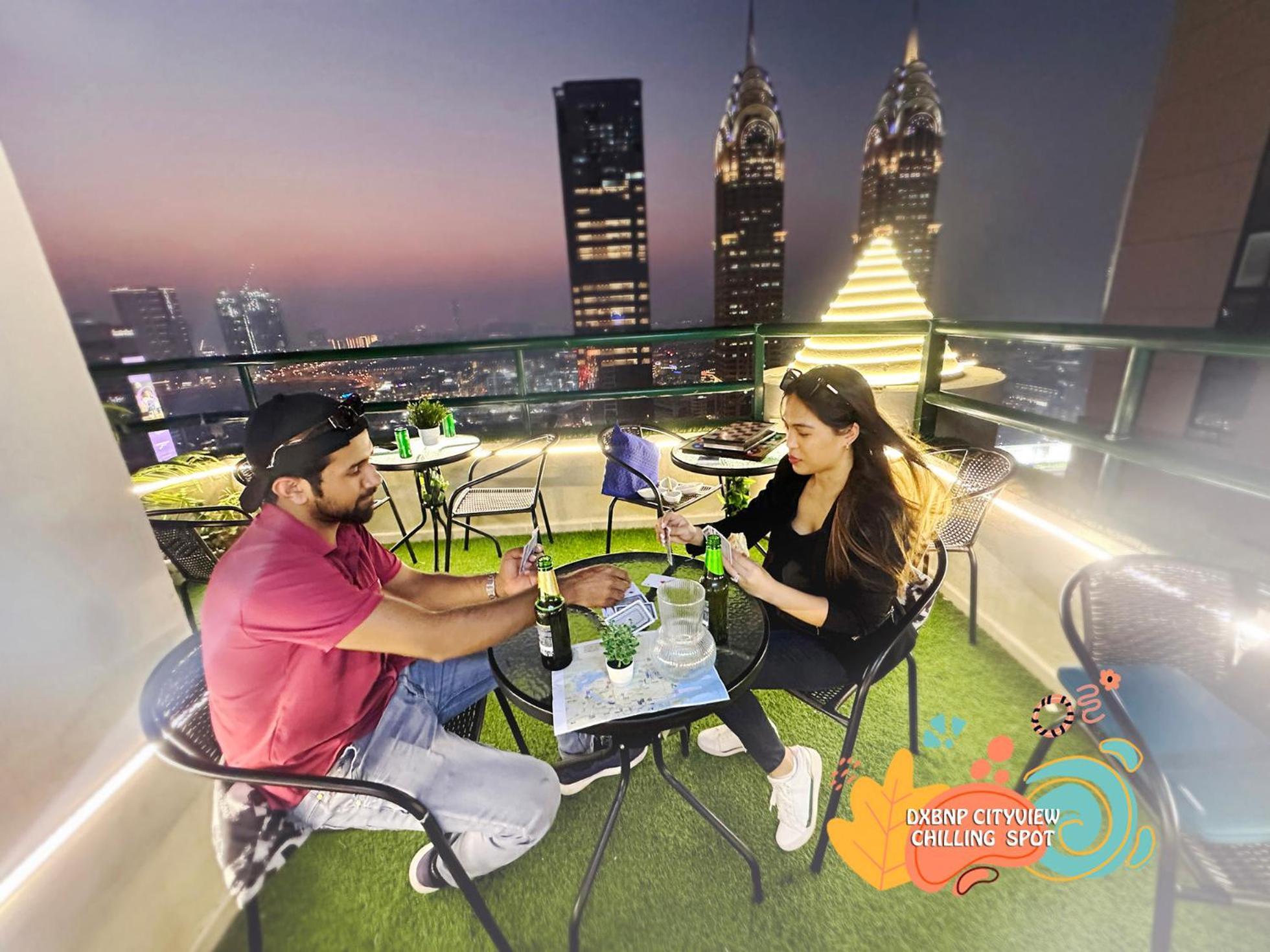 Cove Partition In Tecom Near Internet Metro Privatunterkunft Dubai
